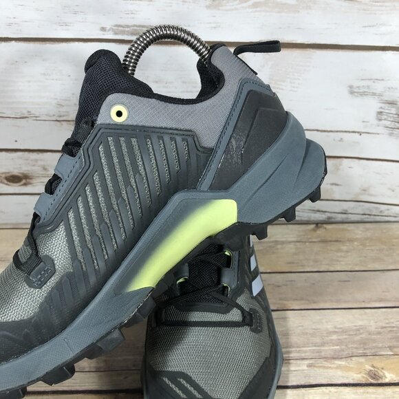 Adidas Terrex Swift R3 Trail Running Shoes Womens Size 7 Athletic Jogging Gray - Picture 10 of 11
